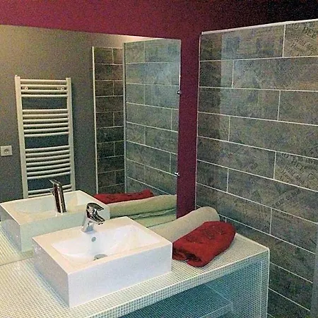 D'hotes Santa Giulia Aparthotel Niort