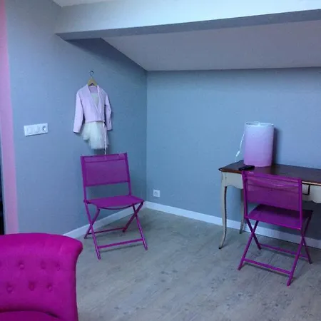 Hotel apartamentowy D'hotes Santa Giulia Niort